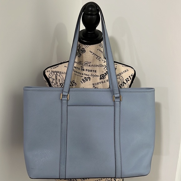 Michael Kors Sady Zip-Top Tote - Picture 2 of 9